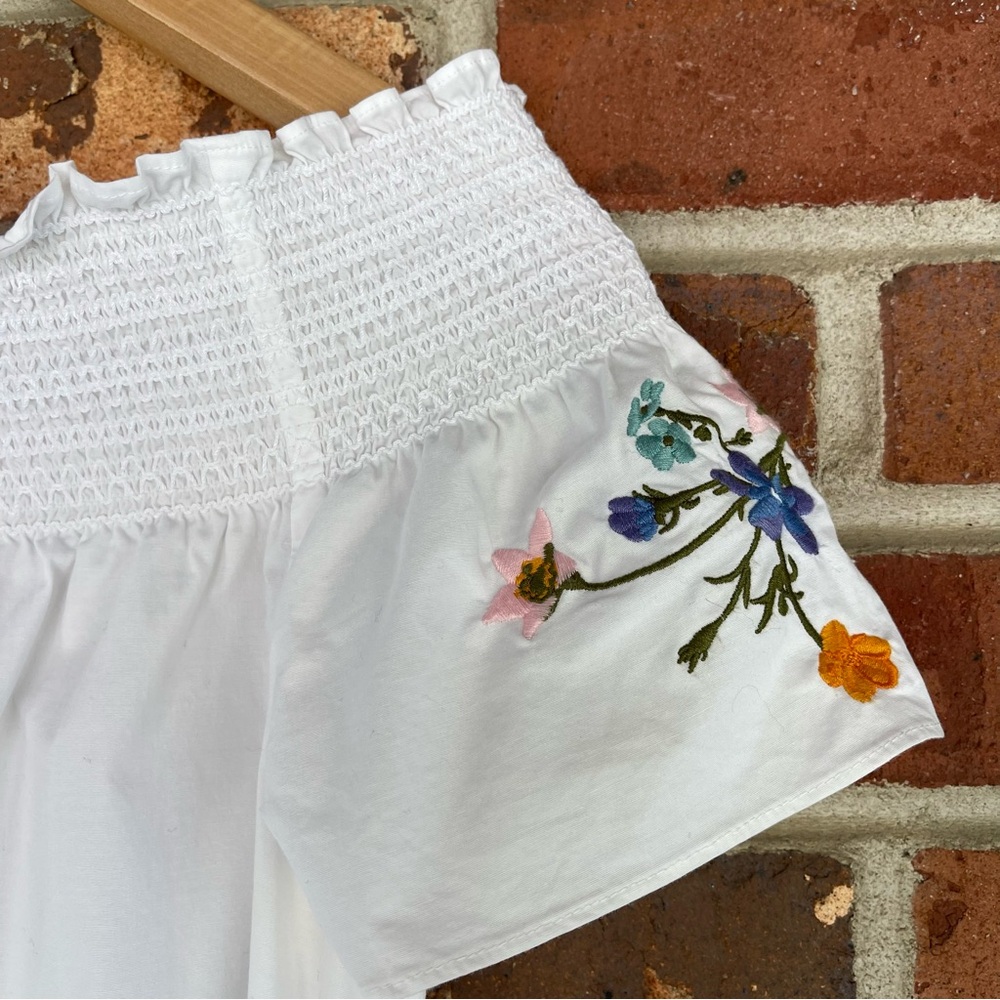 Tory Burch Eliza Off Shoulder Smocked Embroidered White Poplin Floral Top Size 8 - Picture 3 of 10